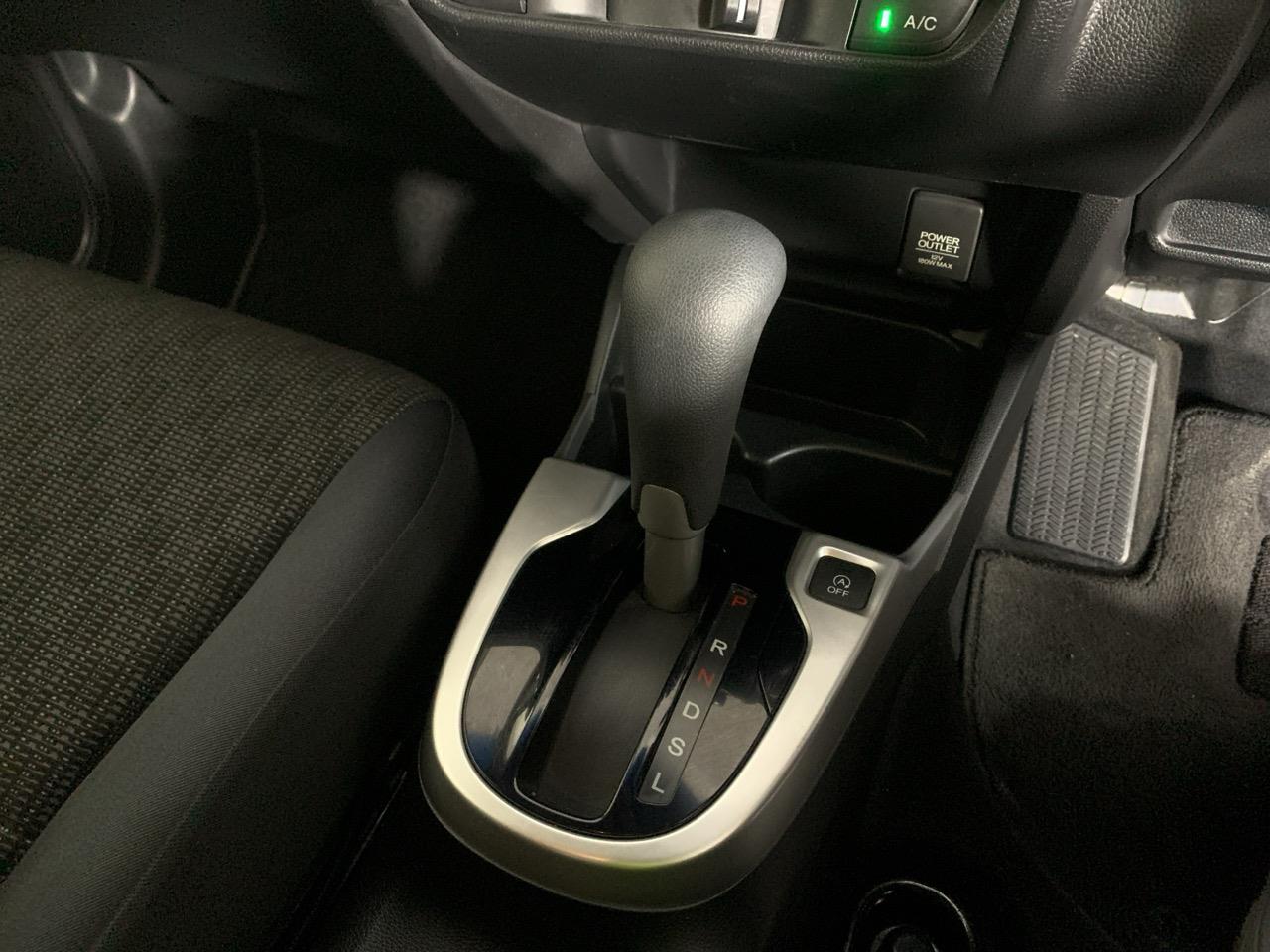 2014 Honda Fit Jazz Hatchback PUSH START + GREAT SPACE + REVERSING CAMERA