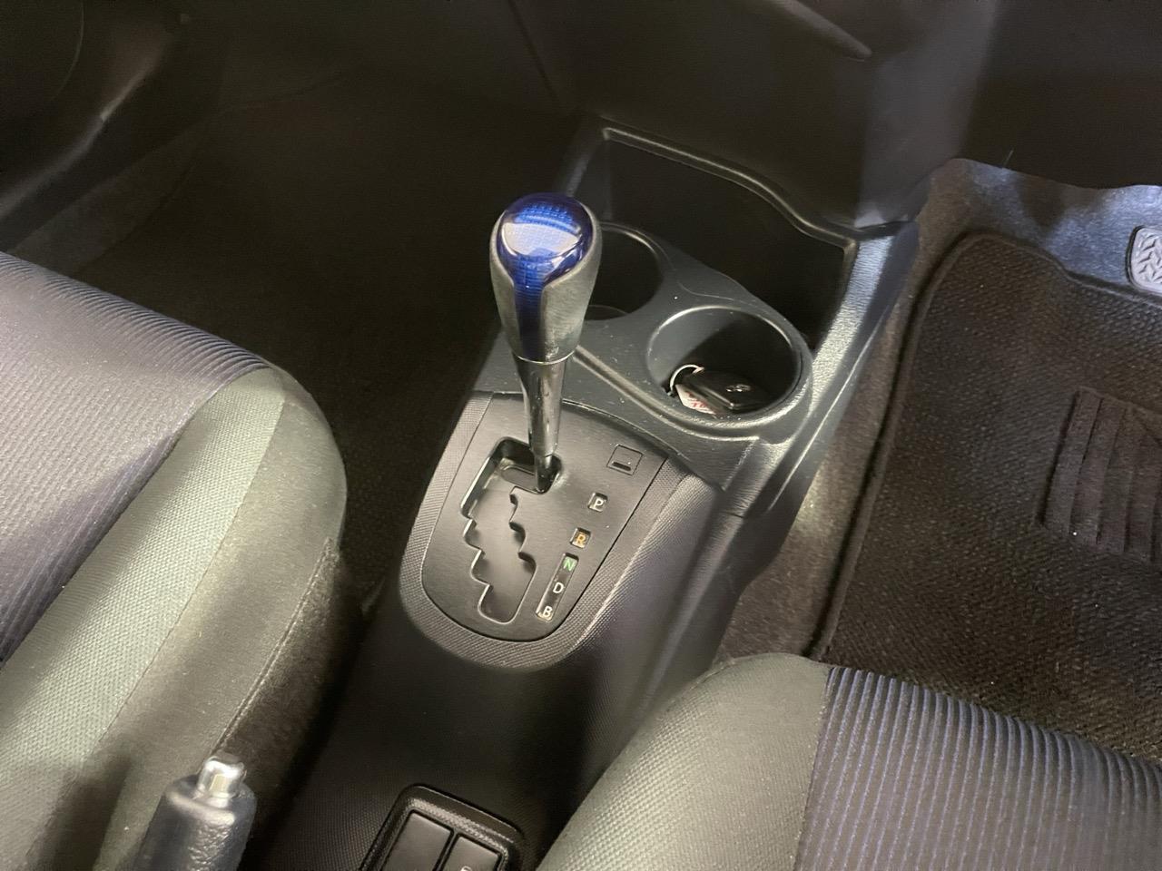 2015 Toyota Aqua Facelift Model S Hatchback REVERSING CAMERA + AUTO LIGHTS + PUSH START