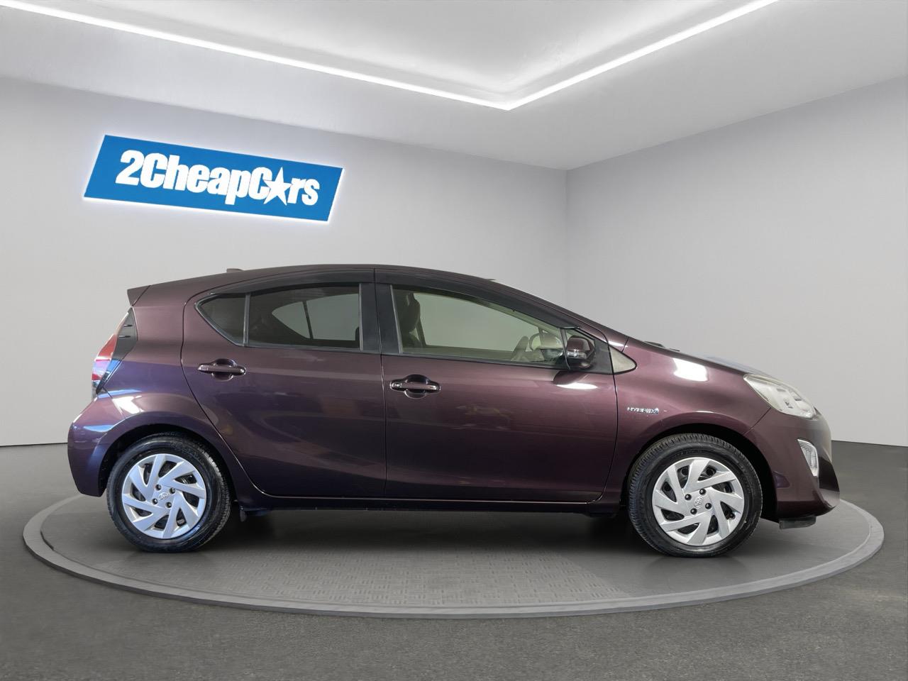 2015 Toyota Aqua Facelift Model S Hatchback REVERSING CAMERA + AUTO LIGHTS + PUSH START