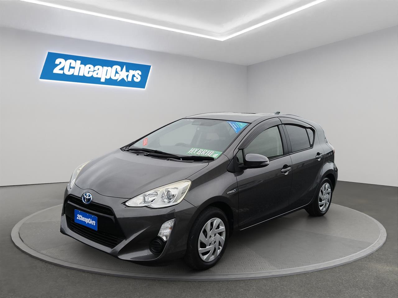 2015 Toyota Aqua Facelift Model S Hatchback