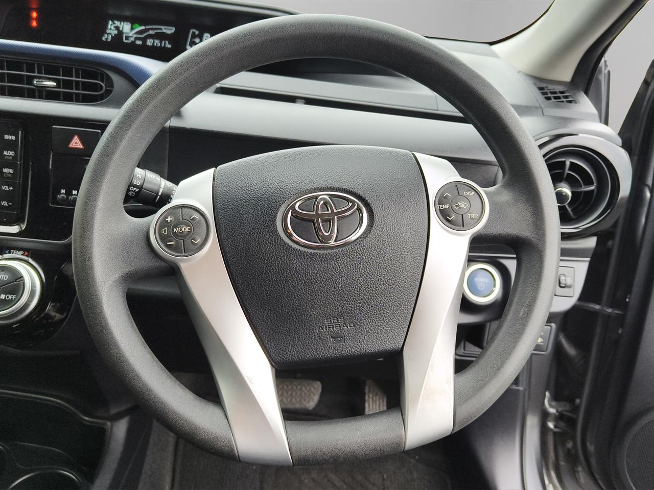 2015 Toyota Aqua Facelift Model S Hatchback PUSH BUTTON START + AUTO LIGHTS + REVERSING CAMERA