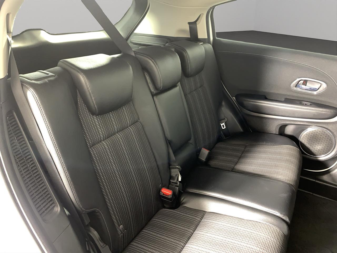 2014 Honda Vezel Hybrid Z RV/SUV HEATED SEATS + PUSH START + PADDLE SHIFT