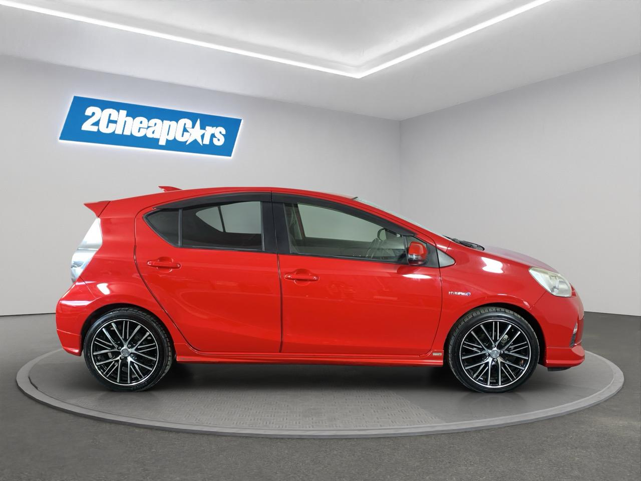 2013 Toyota Aqua G Black Soft Leather Selection Hatchback HEATED SEATS + AUTO LIGHTS + PUSH BUTTON START