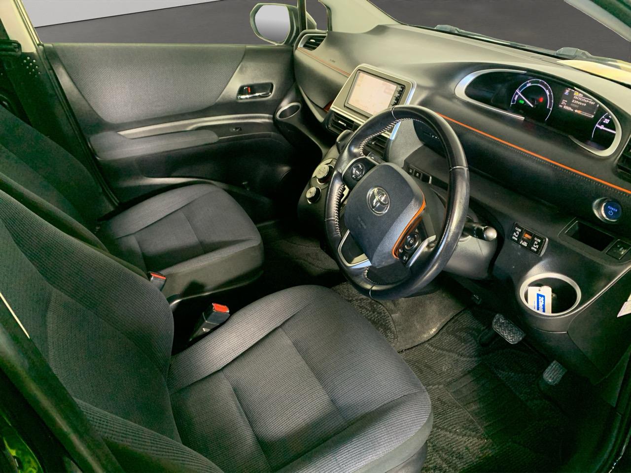 2015 Toyota Sienta HYBRID G People Mover PUSH BUTTON START + POWER SLIDING DOORS