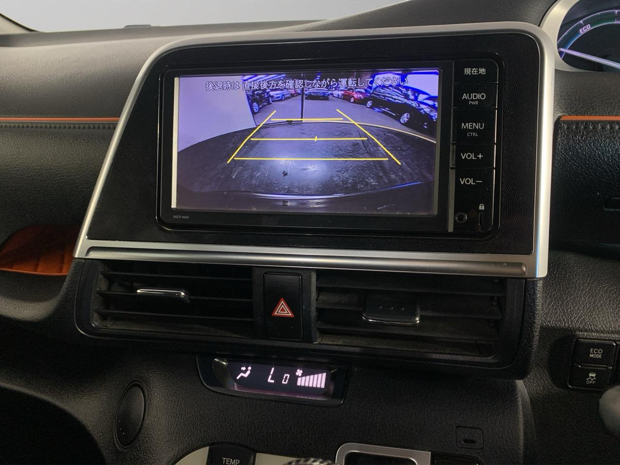 2015 Toyota Sienta HYBRID G People Mover PUSH BUTTON START + POWER SLIDING DOORS