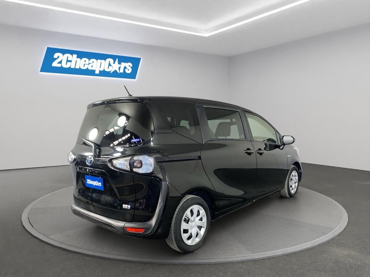 2015 Toyota Sienta HYBRID G People Mover PUSH BUTTON START + POWER SLIDING DOORS