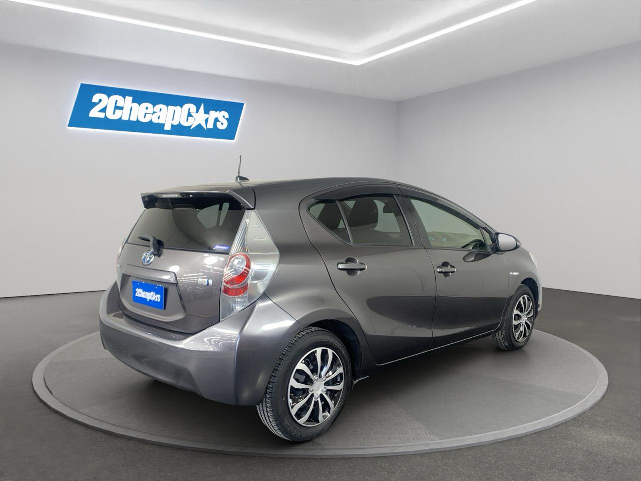 2014 Toyota Aqua Hybrid Hatchback PUSH BUTTON START + AUTO LIGHTS + REVERSING CAMERA