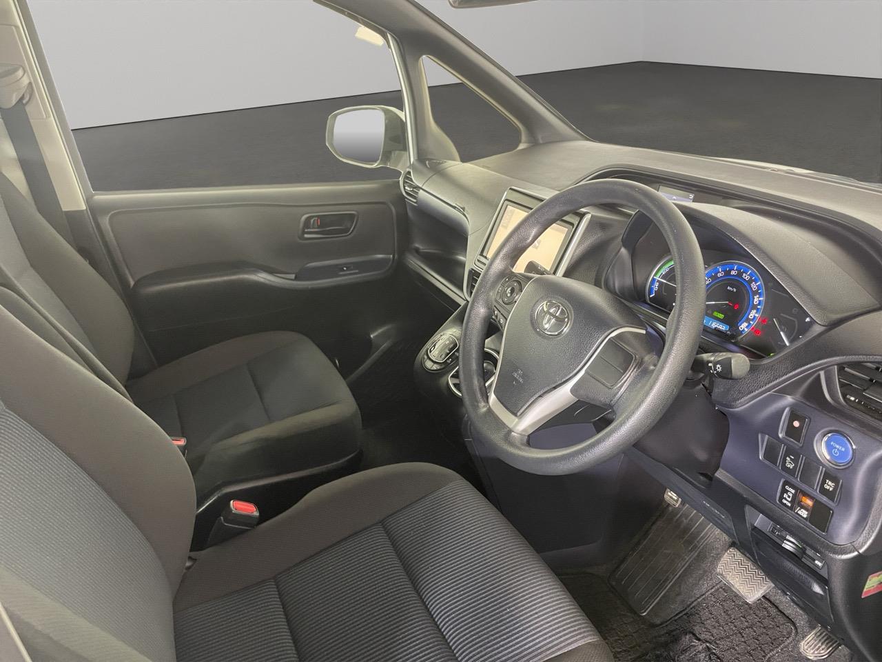 2015 Toyota VOXY Hybrid X People Mover REVERSING CAMERA + PARKING SENSORS