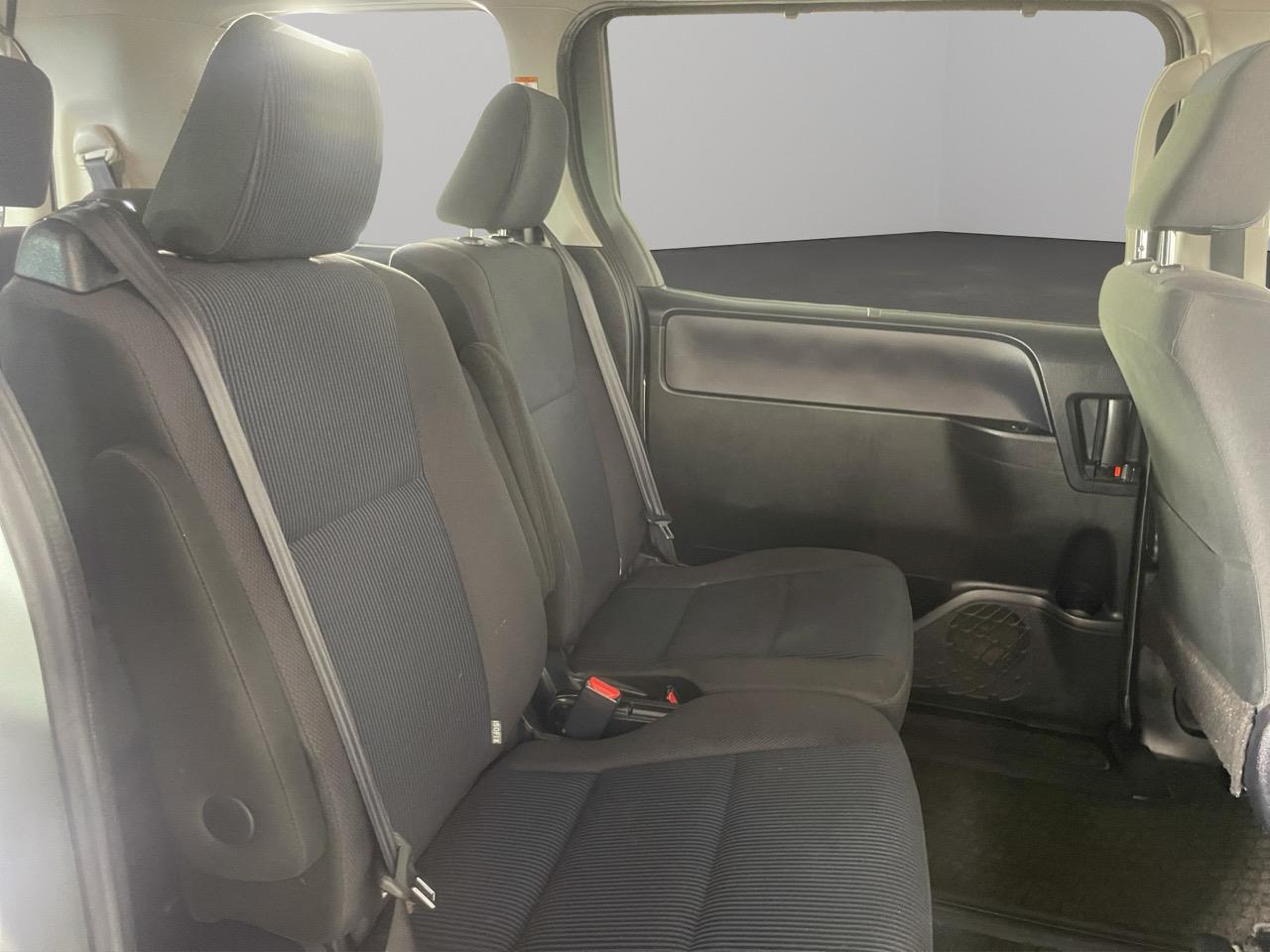 2015 Toyota VOXY Hybrid X People Mover REVERSING CAMERA + PARKING SENSORS