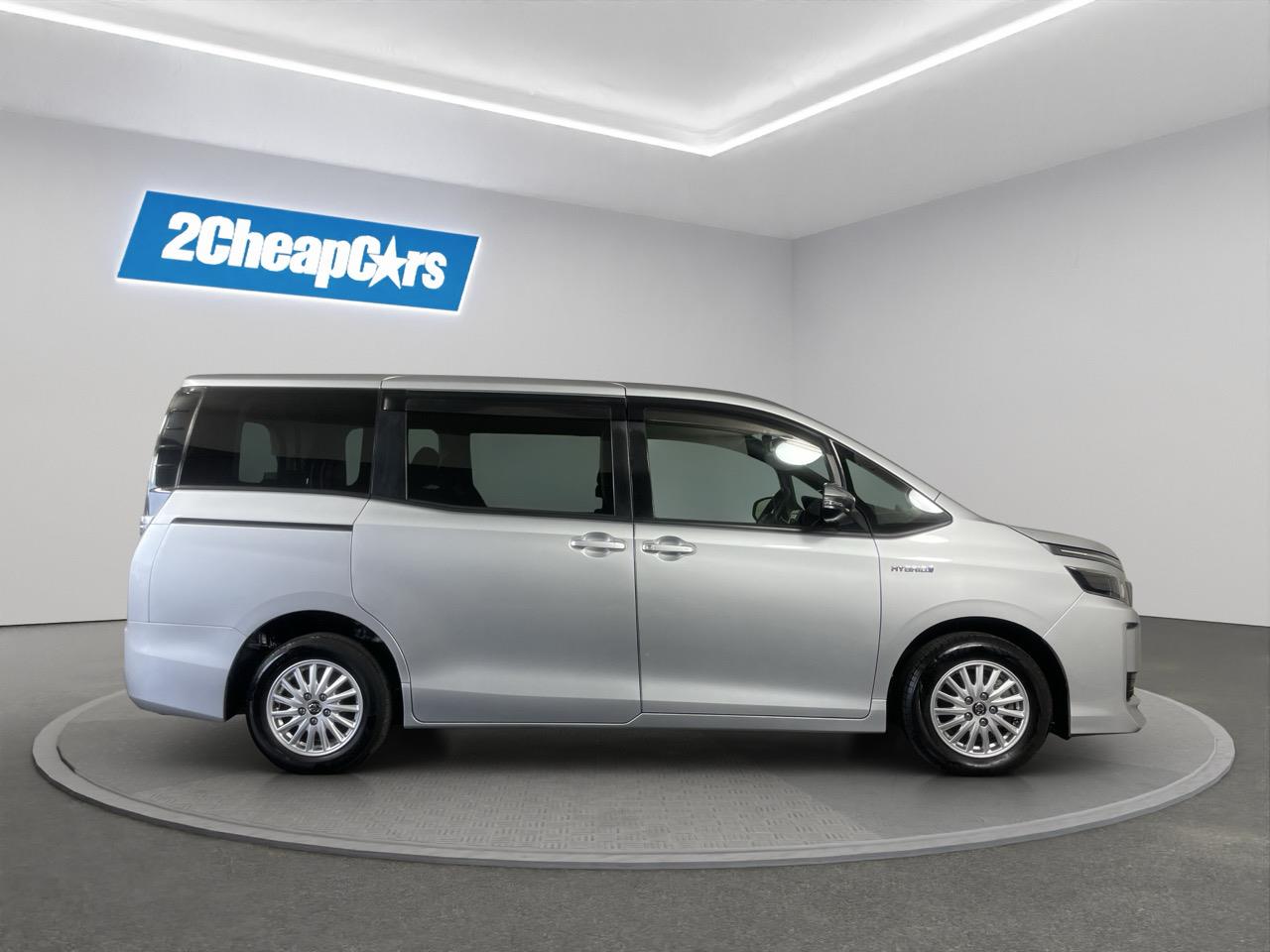 2015 Toyota VOXY Hybrid X People Mover REVERSING CAMERA + PARKING SENSORS