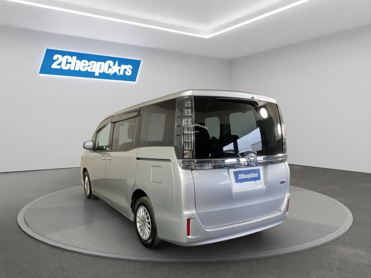 2015 Toyota VOXY Hybrid X People Mover REVERSING CAMERA + PARKING SENSORS