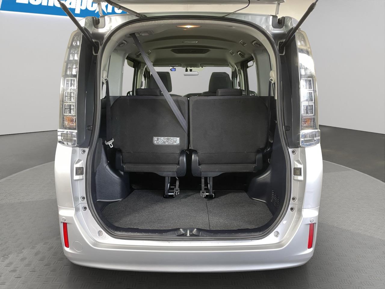 2015 Toyota VOXY Hybrid X People Mover REVERSING CAMERA + PARKING SENSORS