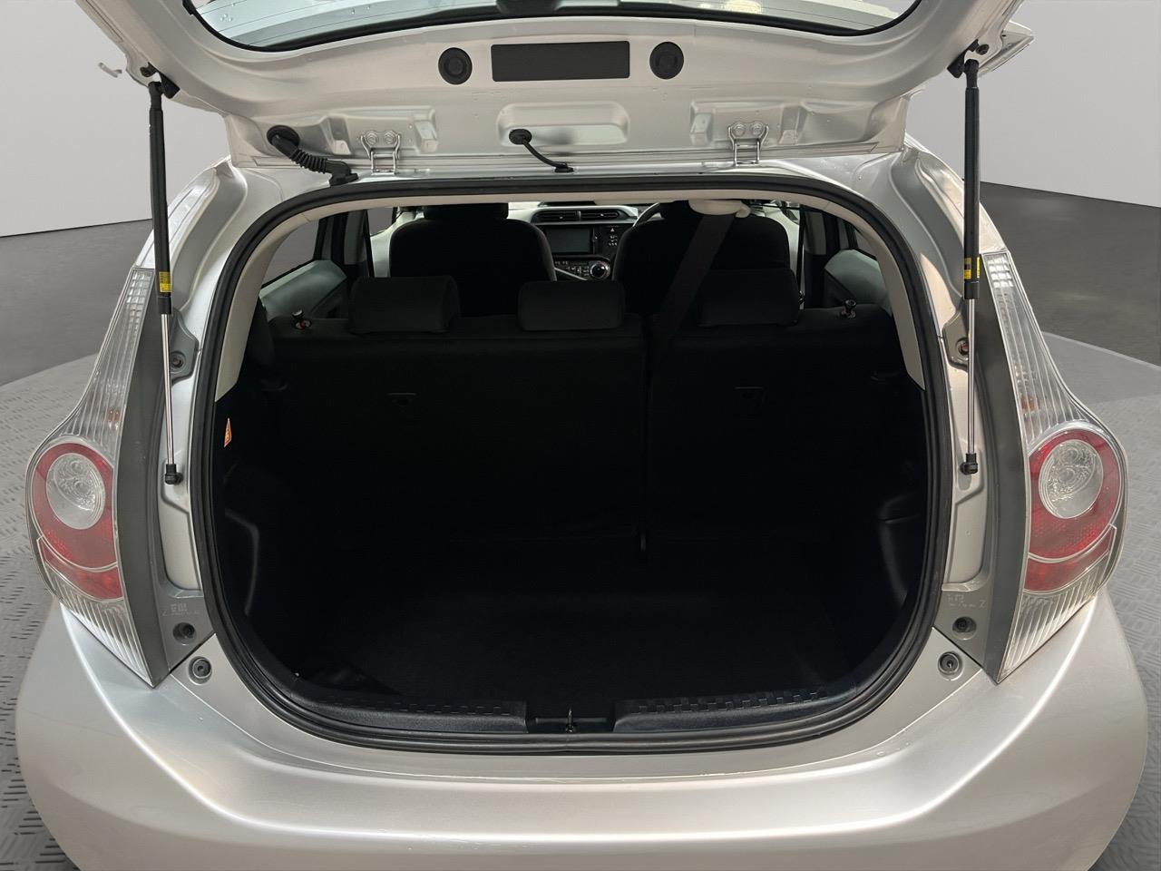 2012 Toyota Aqua S Hatchback PUSH BUTTON START + AUTO LIGHTS + REVERSING CAMERA