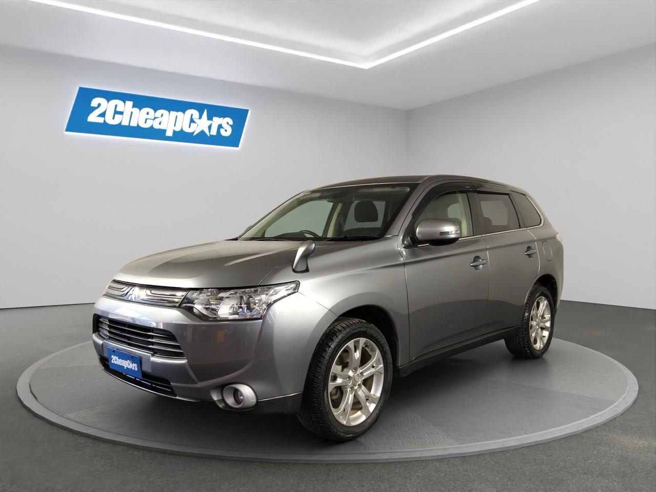 2014 Mitsubishi Outlander 24 G 4WD 7 Seater RV/SUV