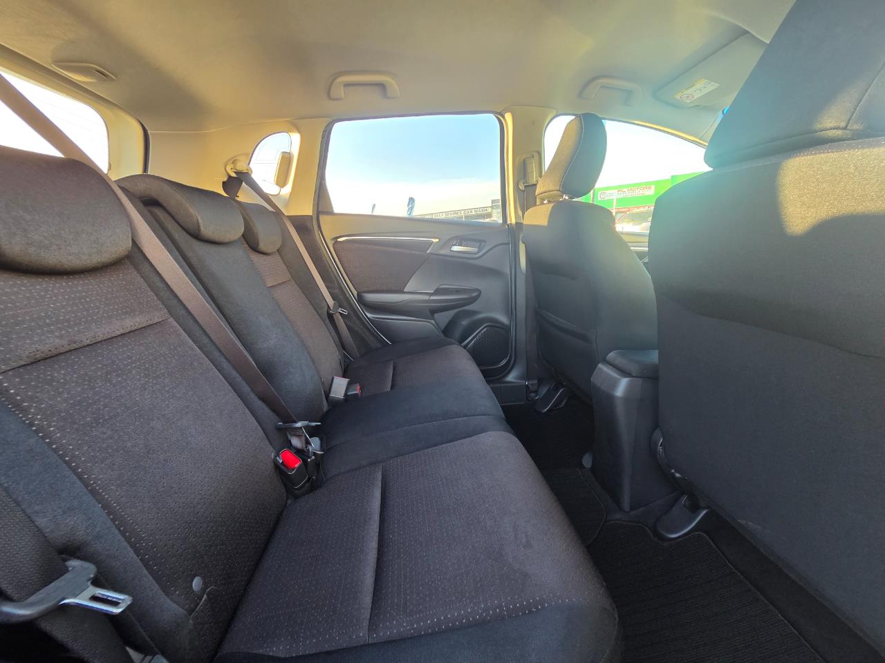 2014 Honda Fit Jazz Hybrid New Shape Hatchback REVERSING CAMERA + AUTO LIGHTS + PUSH BUTTON START