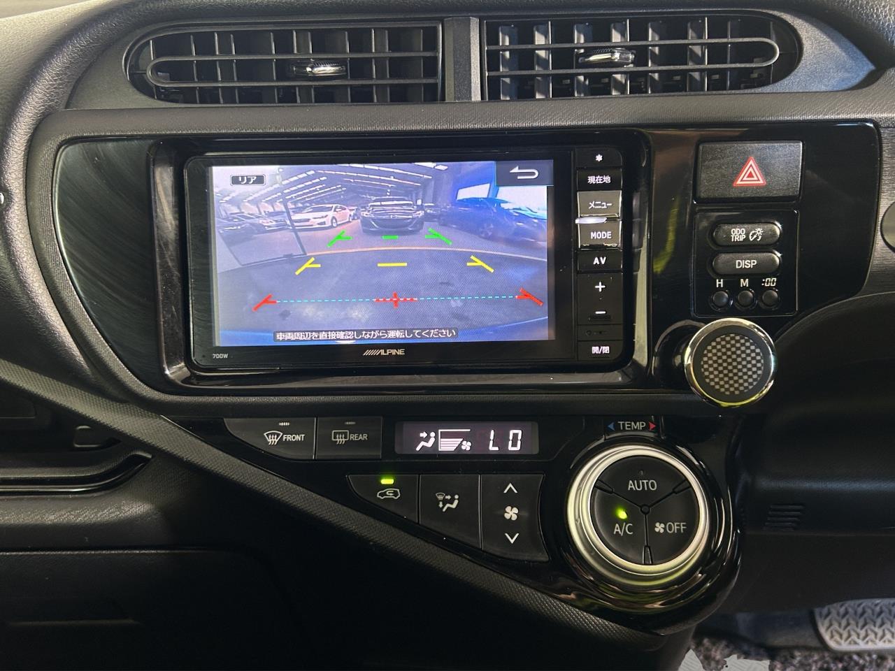 2015 Toyota Aqua Facelift Model G Black Soft Leather Selection Hatchback REVERSING CAMERA + SMART KEY + AUTO LIGHTS