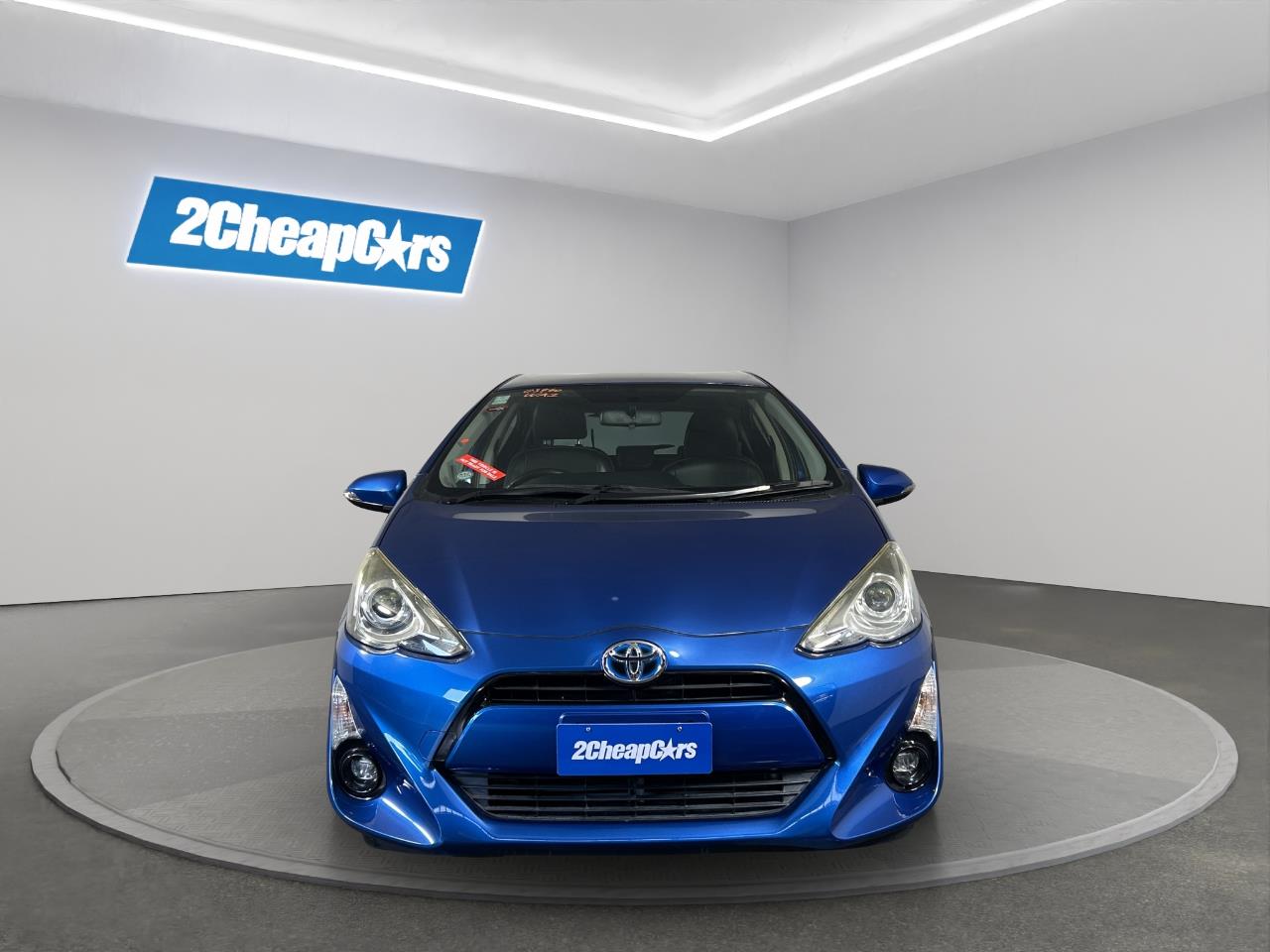 2015 Toyota Aqua Facelift Model G Black Soft Leather Selection Hatchback REVERSING CAMERA + SMART KEY + AUTO LIGHTS