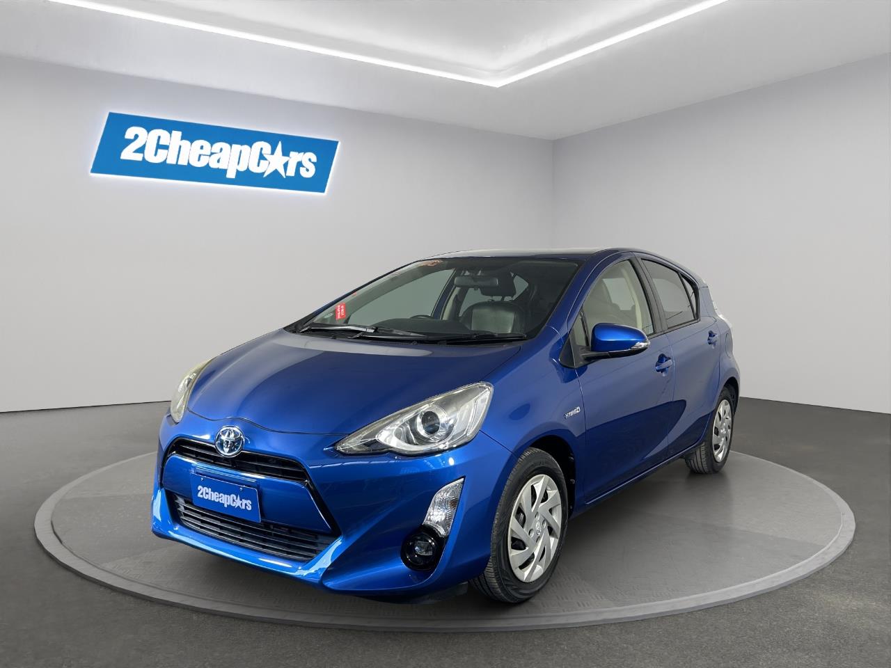 2015 Toyota Aqua Facelift Model G Black Soft Leather Selection Hatchback REVERSING CAMERA + SMART KEY + AUTO LIGHTS