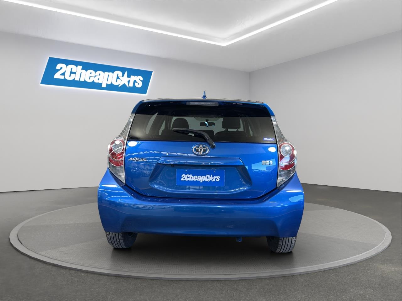 2015 Toyota Aqua Facelift Model G Black Soft Leather Selection Hatchback REVERSING CAMERA + SMART KEY + AUTO LIGHTS