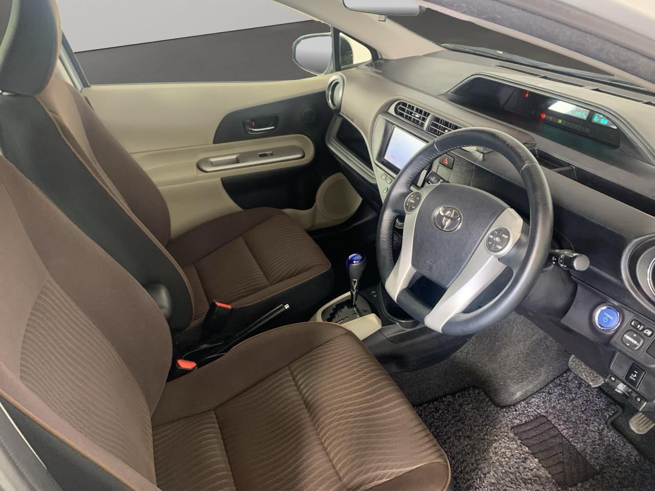 2012 Toyota Aqua G Hatchback REVESING CAMERA + PUSH SRART + AUTO LIGHTS