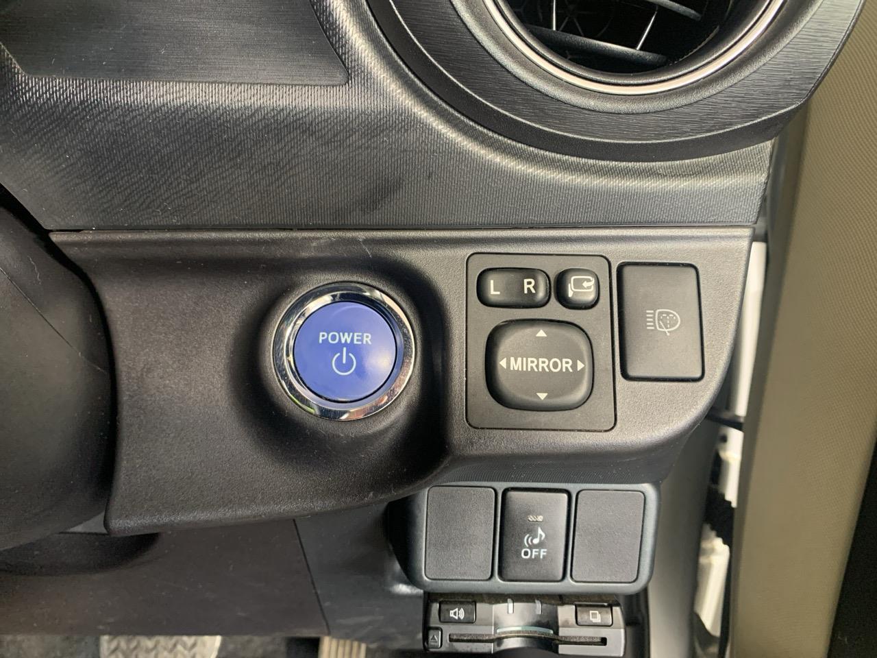 2012 Toyota Aqua G Hatchback REVESING CAMERA + PUSH SRART + AUTO LIGHTS