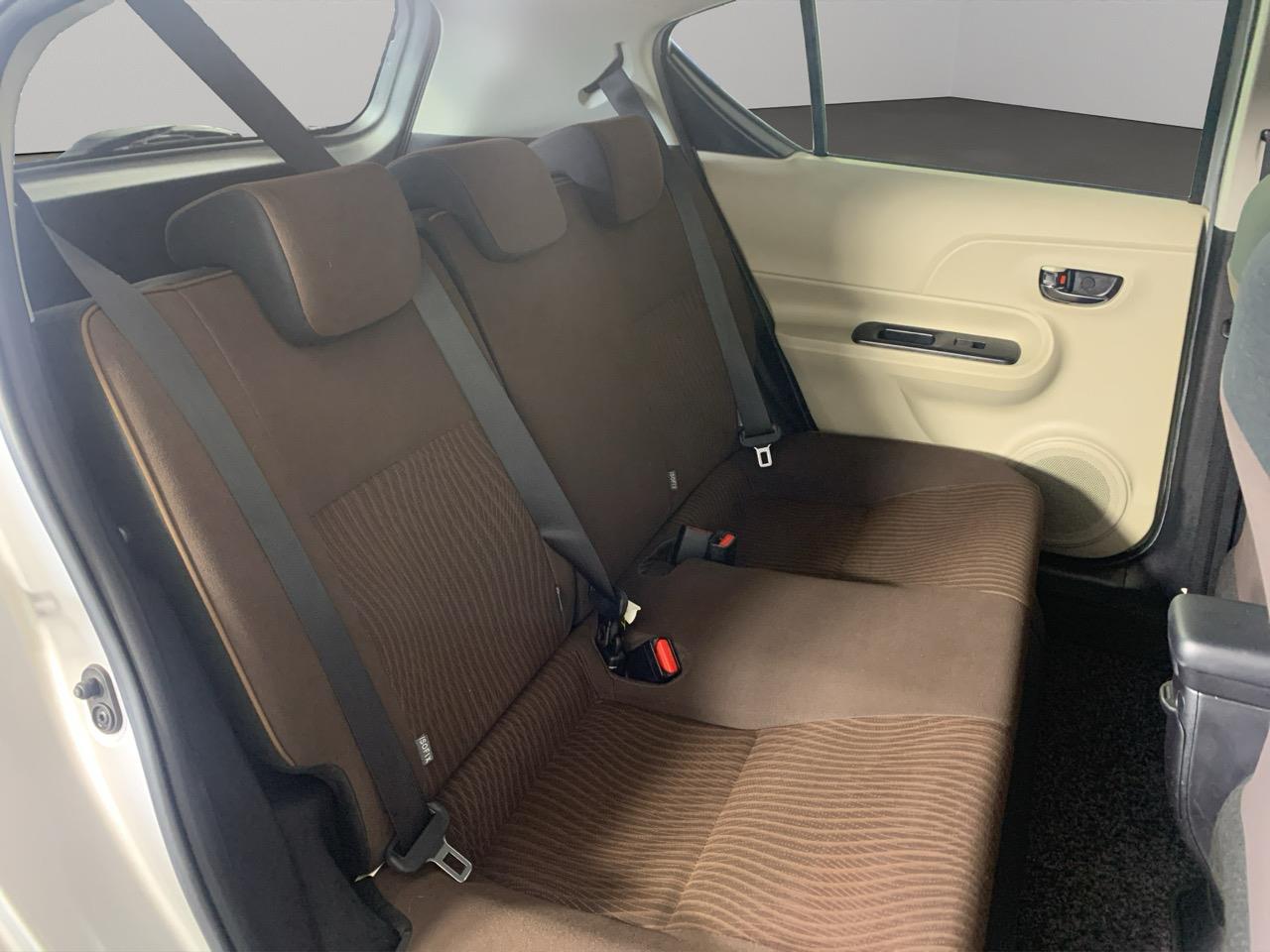 2012 Toyota Aqua G Hatchback REVESING CAMERA + PUSH SRART + AUTO LIGHTS