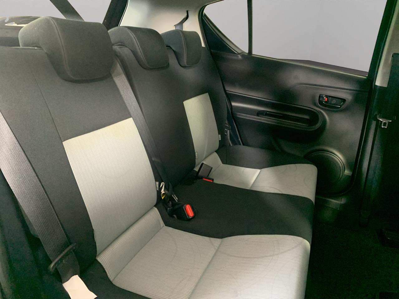 2014 Toyota Aqua S Hatchback REVERSING CAMERA + PUSH BUTTON START + AUTO LIGHTS