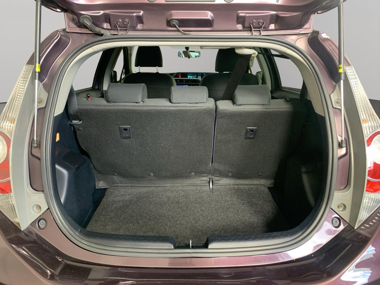 2014 Toyota Aqua S Hatchback REVERSING CAMERA + PUSH BUTTON START + AUTO LIGHTS