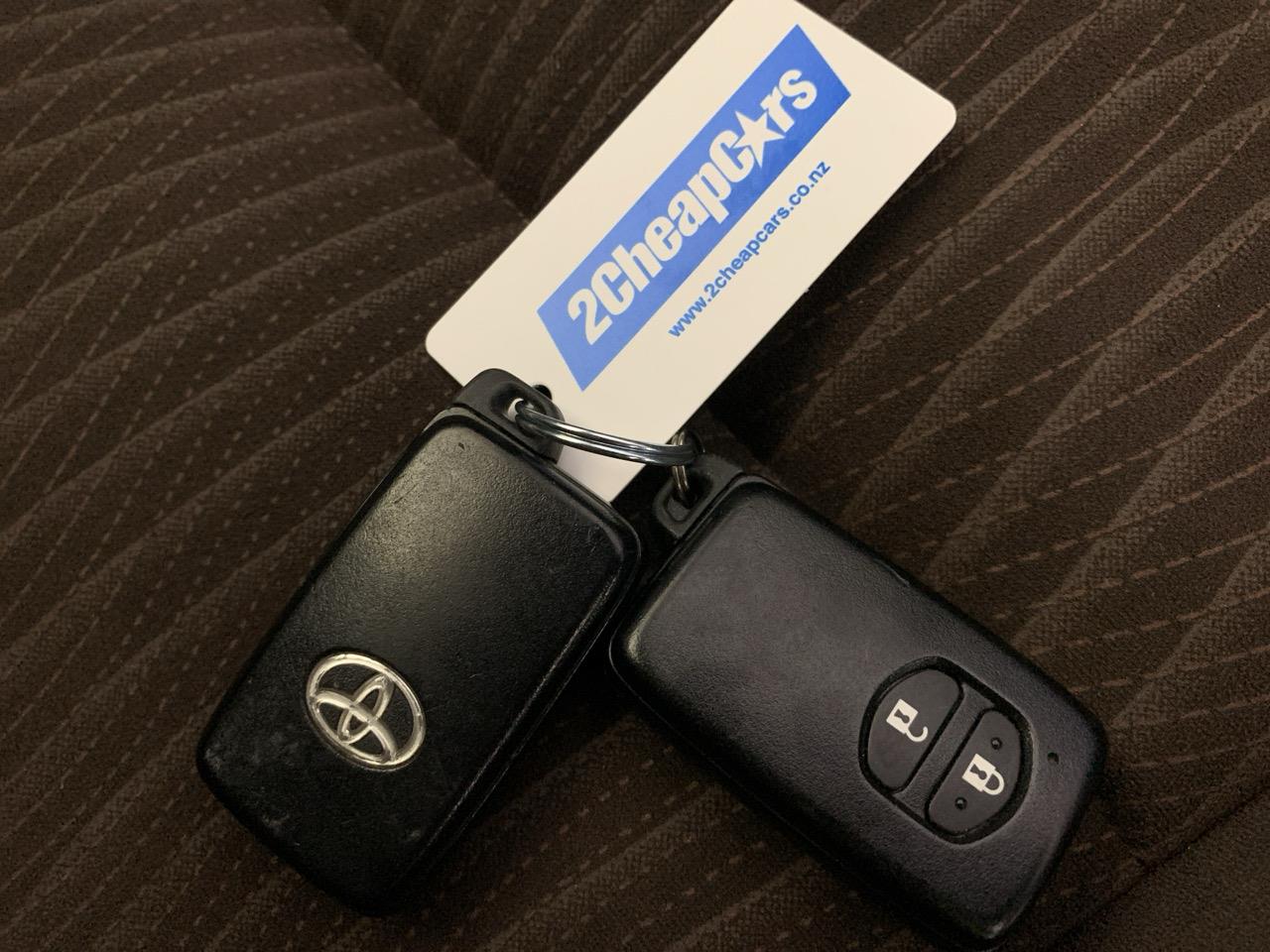 2012 Toyota Aqua G Hatchback REVERSING CAMERA + HEATED SEATS + AUTO LIGHTS