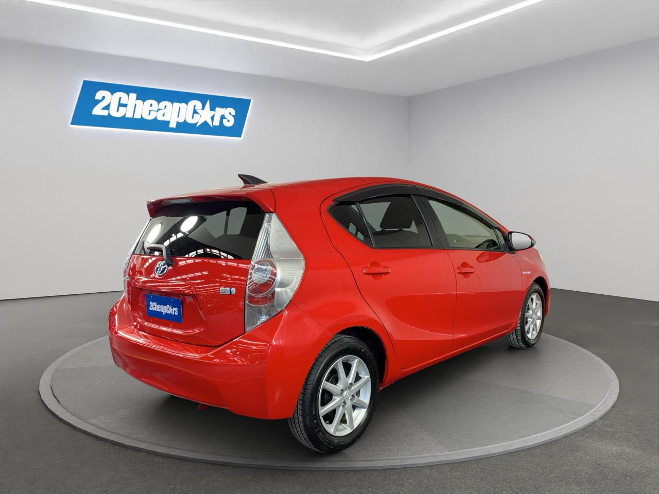 2012 Toyota Aqua G Hatchback REVERSING CAMERA + HEATED SEATS + AUTO LIGHTS
