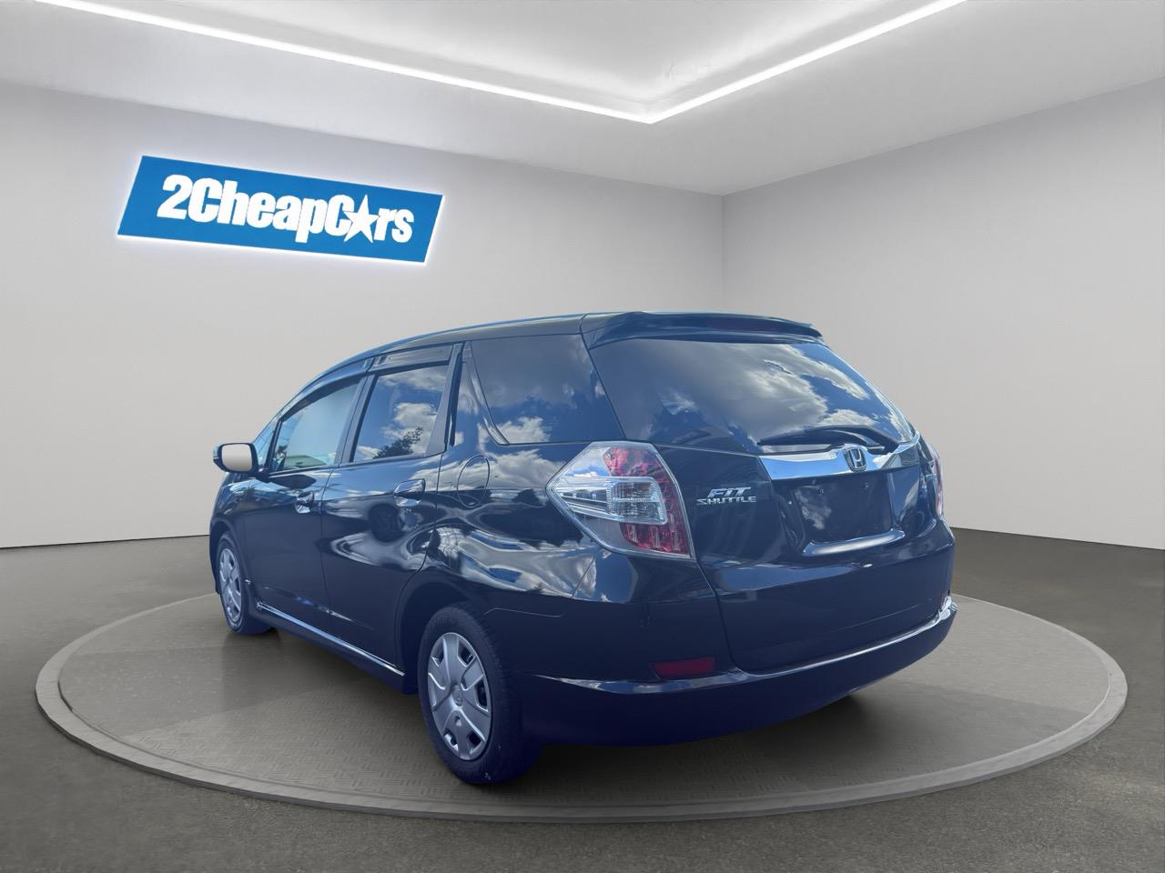 2014 Honda Fit SHUTTLE HYBRID Station Wagon CRUISE CONTROL + AUTO LIGHTS + REVERSING CAMERA
