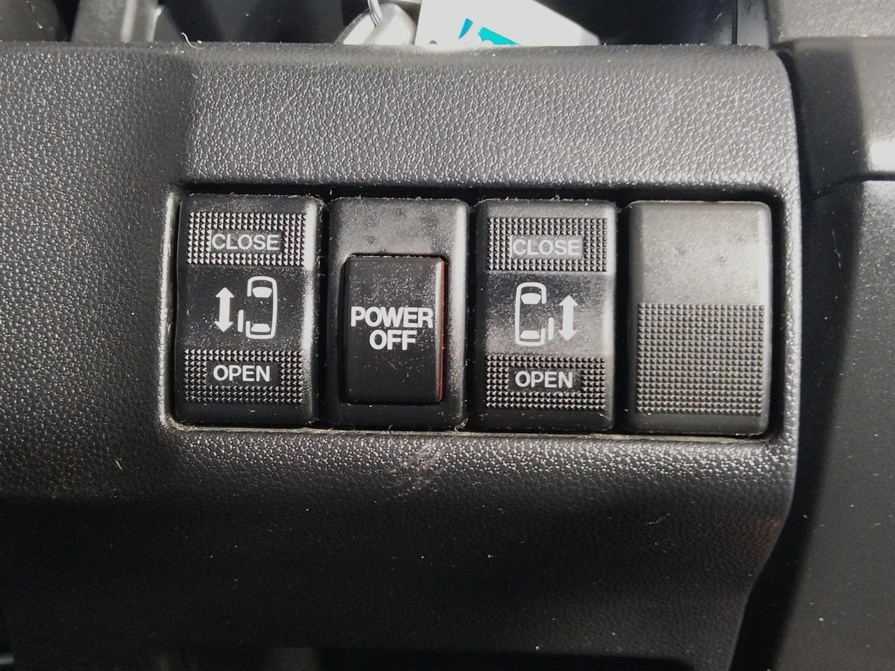 2014 Mazda Premacy 20S SKYACTIVE People Mover ELECTRIC SLIDING DOORS + REVERSING CAMERA