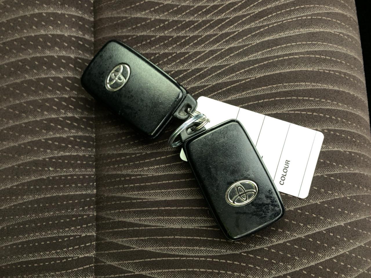 2015 Toyota Aqua Facelift Model S Hatchback LOW KM + REVESING CAMERA + CRUISE CONTROL