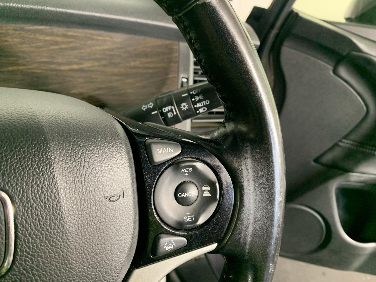 2016 Honda JADE HYBRID People Mover REVESING CAMERA + PUSH SRART + AUTO LIGHTS