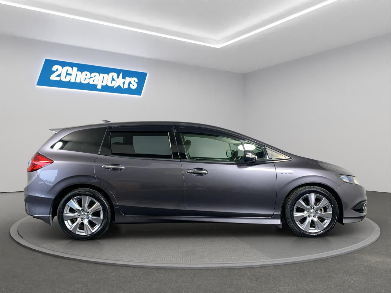 2016 Honda JADE HYBRID People Mover REVESING CAMERA + PUSH SRART + AUTO LIGHTS