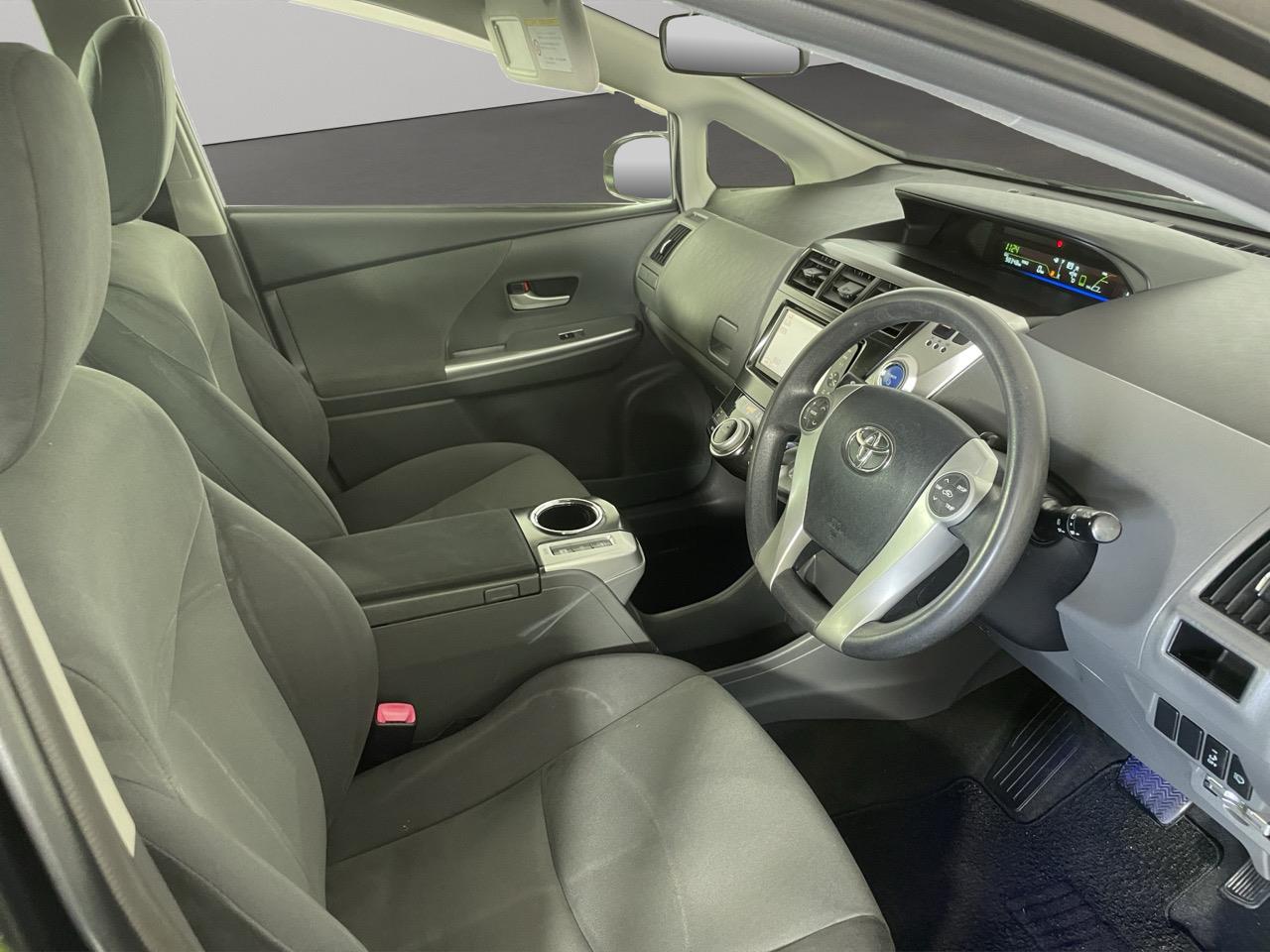 2012 Toyota Prius Alpha S Station Wagon REVERSING CAMERA + PUSH BUTTON START + AUTO LIGHTS