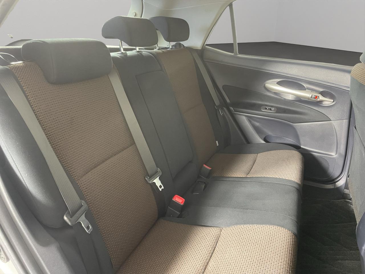 2012 Toyota Blade S PACKAGE Hatchback LOW KM + REVERSING CAMERA + AUTO LIGHTS