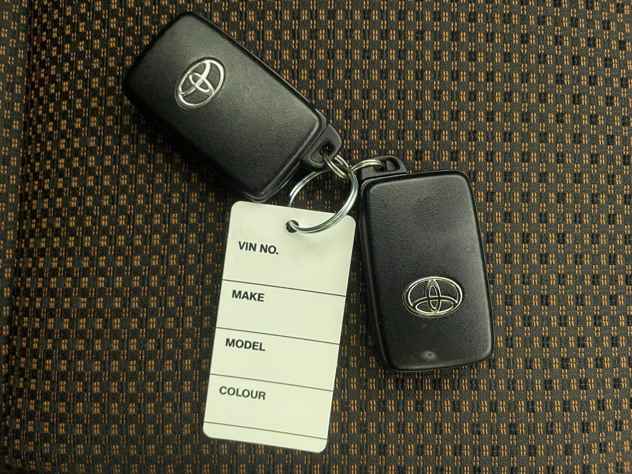 2012 Toyota Blade S PACKAGE Hatchback LOW KM + REVERSING CAMERA + AUTO LIGHTS