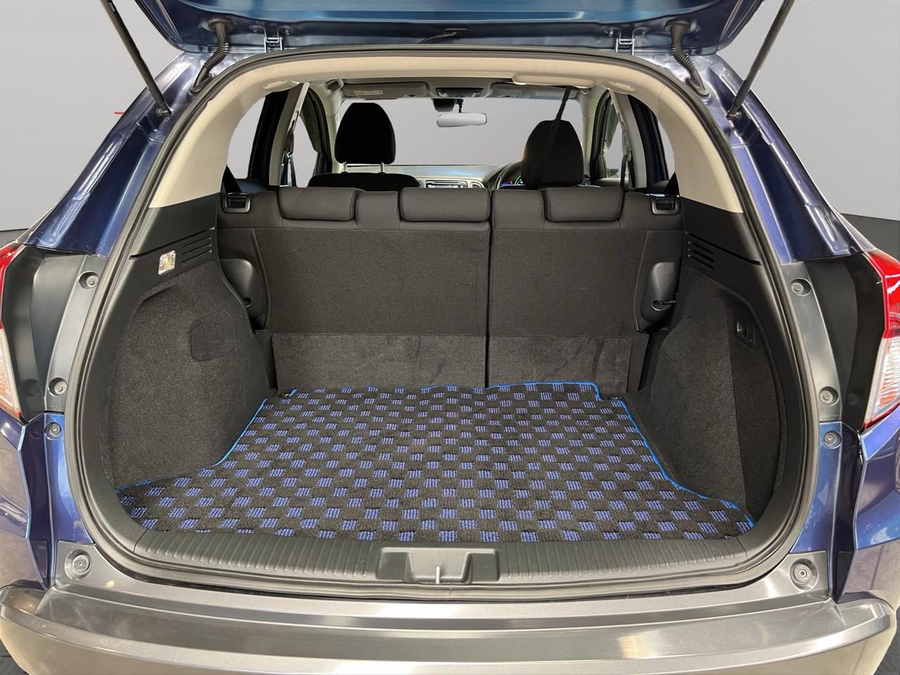 2014 Honda Vezel HYBIRID X RV/SUV LOW KM + REVERSING CAMERA + PADDLE SHIFT