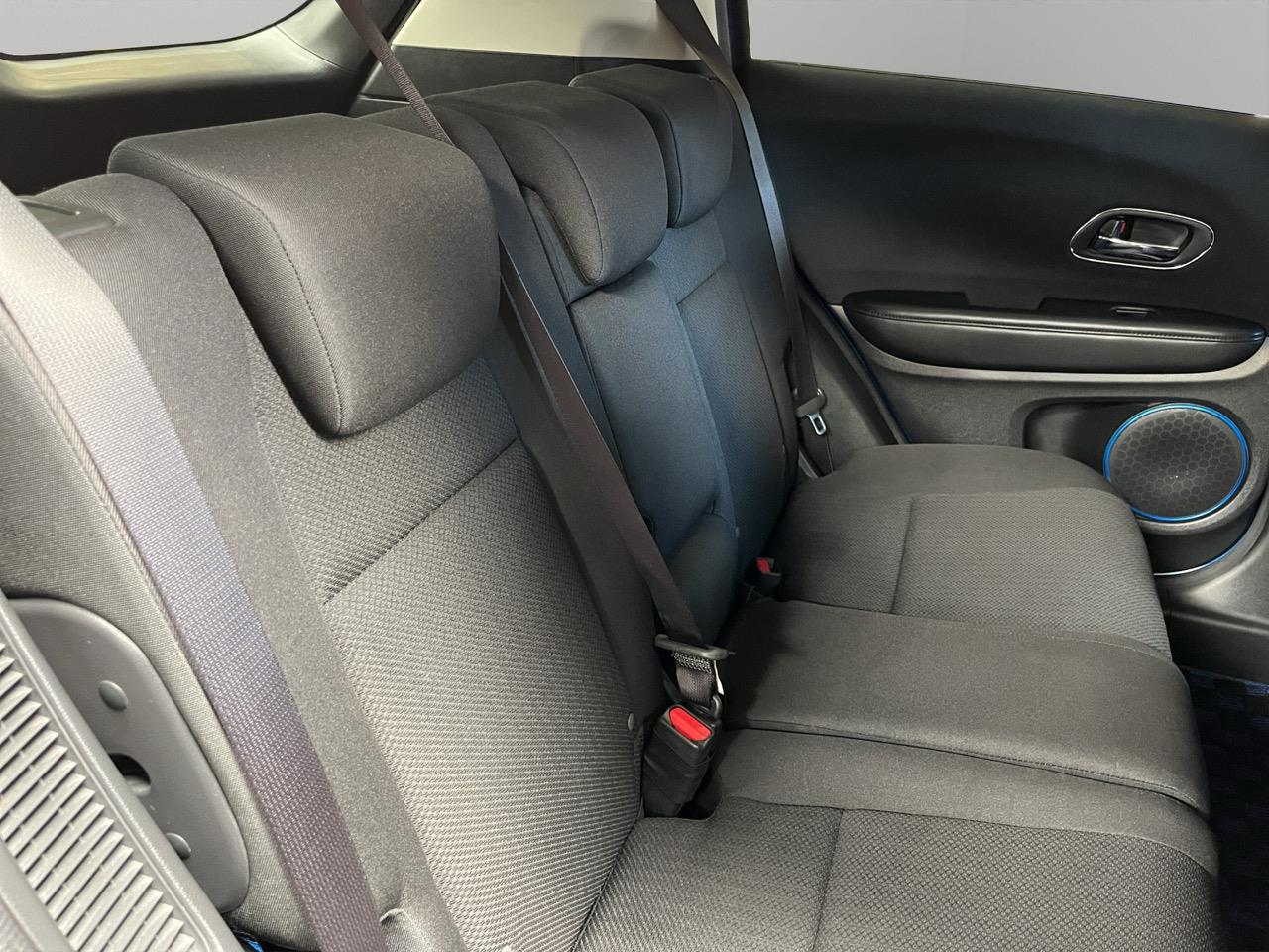 2014 Honda Vezel HYBIRID X RV/SUV LOW KM + REVERSING CAMERA + PADDLE SHIFT