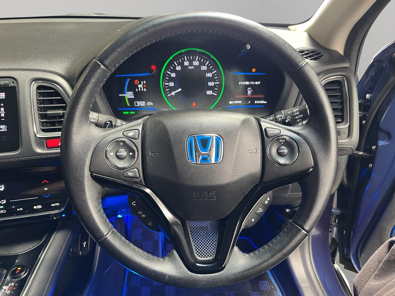 2014 Honda Vezel HYBIRID X RV/SUV LOW KM + REVERSING CAMERA + PADDLE SHIFT