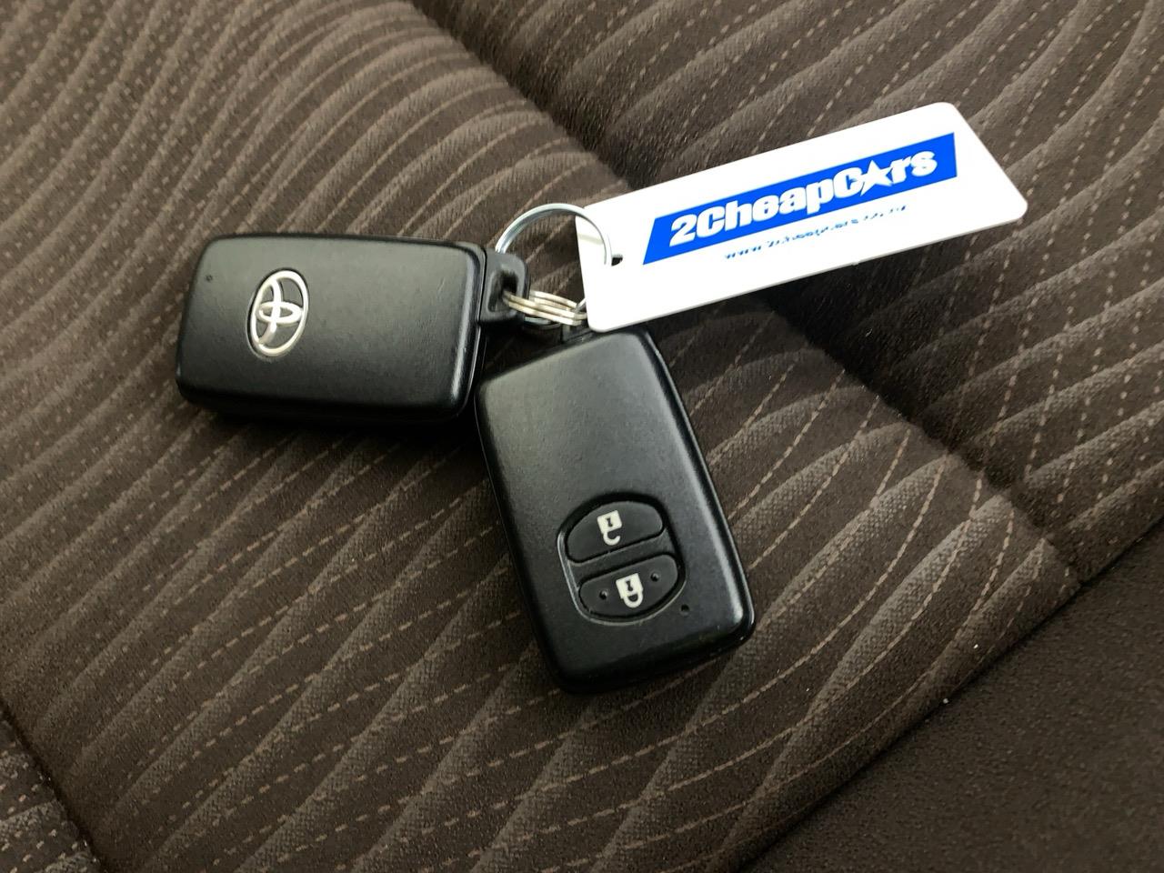 2012 Toyota Aqua G Hatchback LOW KM + PUSH BUTTON START + AUTO LIGHTS