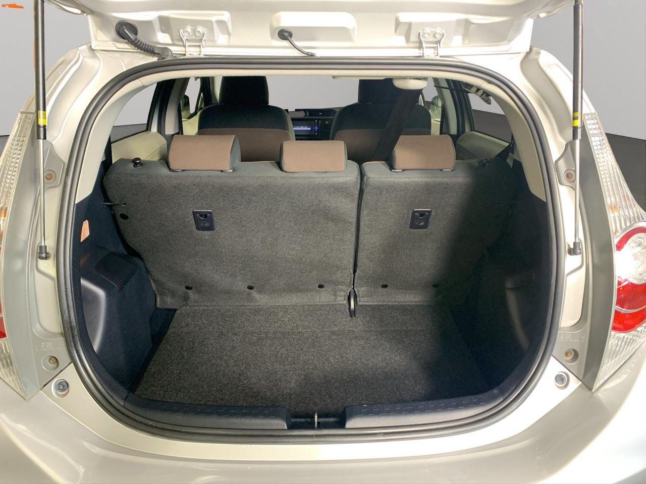 2012 Toyota Aqua G Hatchback LOW KM + PUSH BUTTON START + AUTO LIGHTS