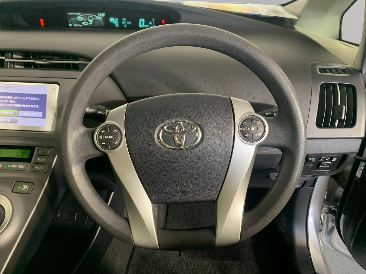 2013 Toyota Prius S Hatchback PUSH BUTTON START + AUTO LIGHTS + REVERSING CAMERA