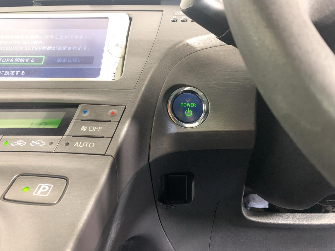 2013 Toyota Prius S Hatchback PUSH BUTTON START + AUTO LIGHTS + REVERSING CAMERA