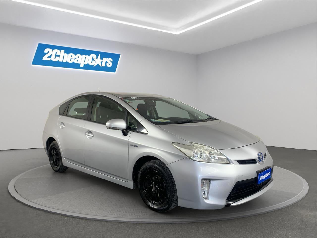 2013 Toyota Prius S Hatchback PUSH BUTTON START + AUTO LIGHTS + REVERSING CAMERA