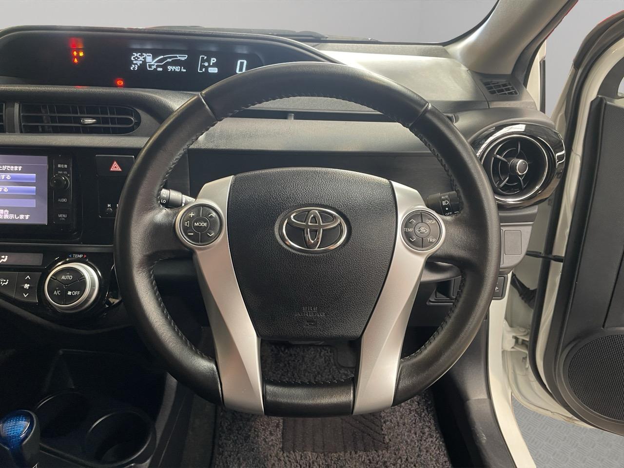 2015 Toyota Aqua X-URBAN Hatchback REVERSING CAMERA + SMART KEY + HEATED SEATS