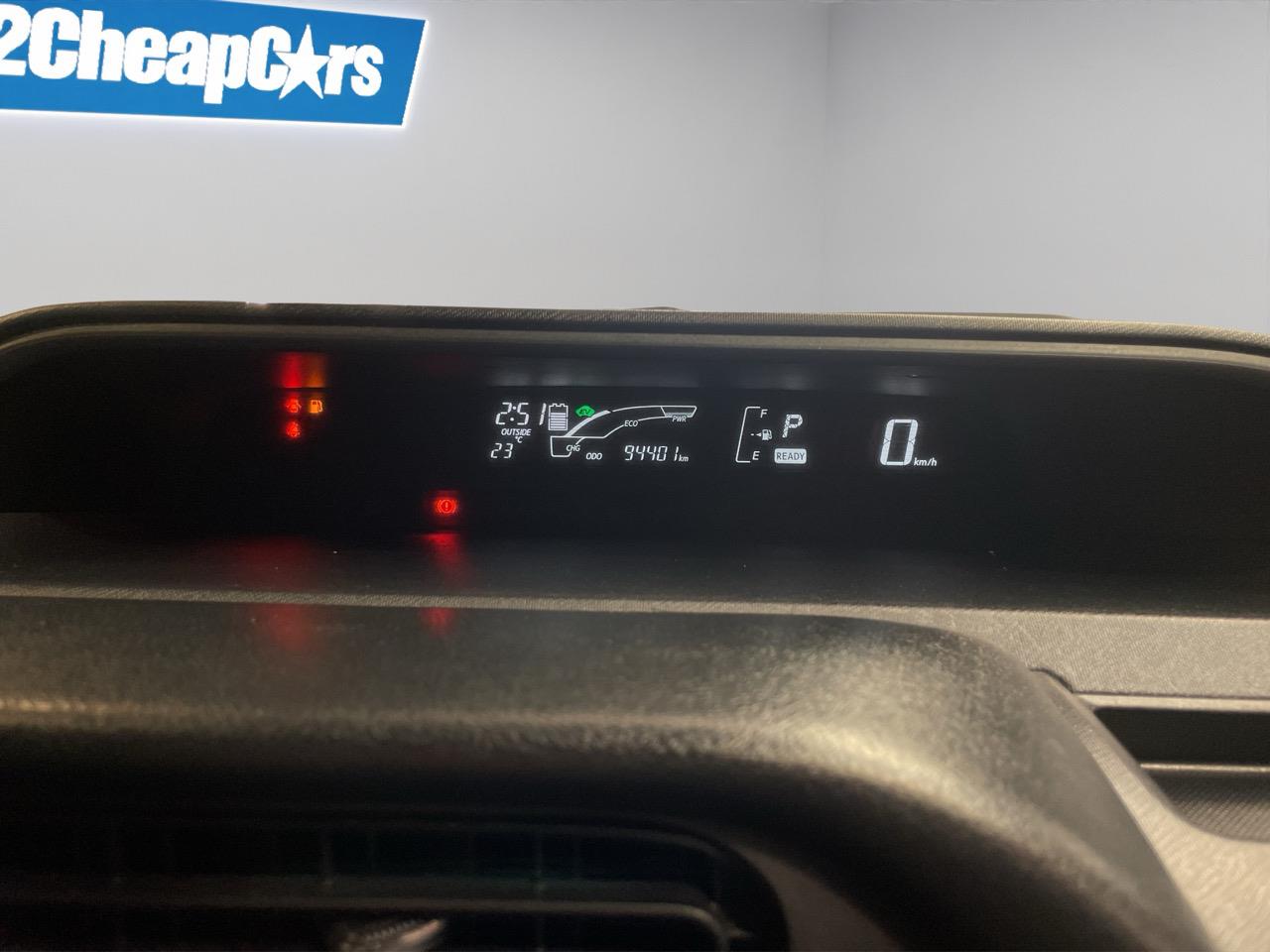 2015 Toyota Aqua X-URBAN Hatchback REVERSING CAMERA + SMART KEY + HEATED SEATS