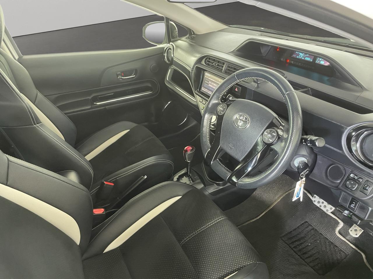 2014 Toyota Aqua G G's Hatchback REVERSING CAMERA + GREAT FUEL EFFICIENCY