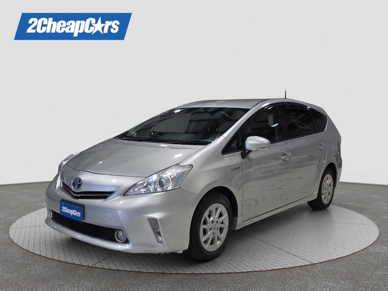 2012 Toyota Prius Alpha S Station Wagon PUSH BUTTON START + REVERSING CAMERA + AUTO LIGHTS